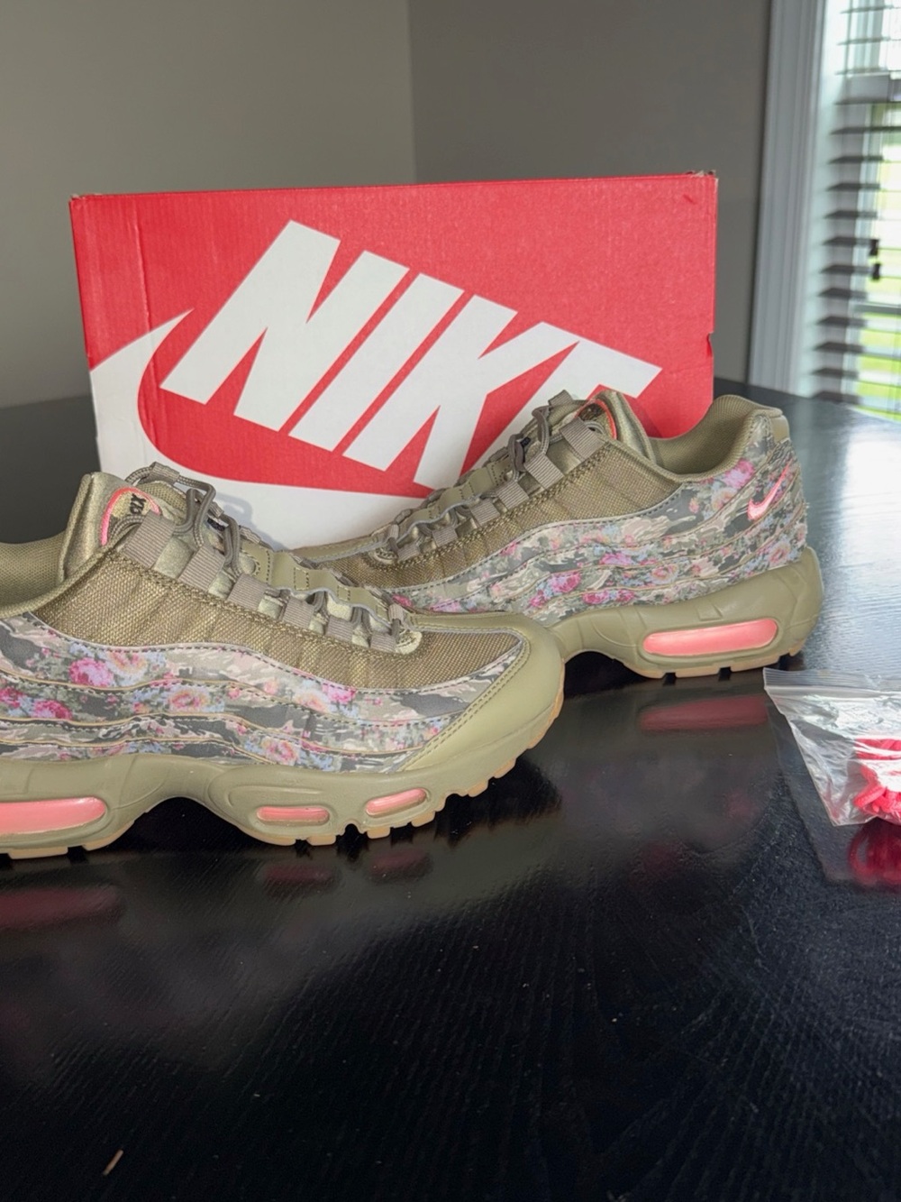 Nike Women’s Olive Green and Pink Floral Air Max 95 Sneakers